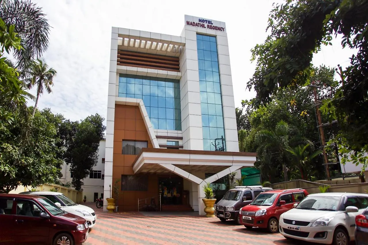 Palette - Madathil Regency Hotell Kondālseri