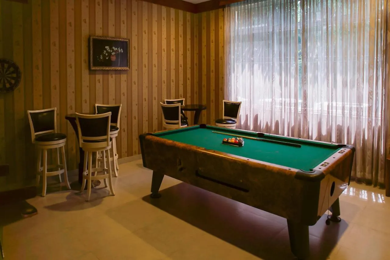 Palette - Madathil Regency Hotell Kondālseri