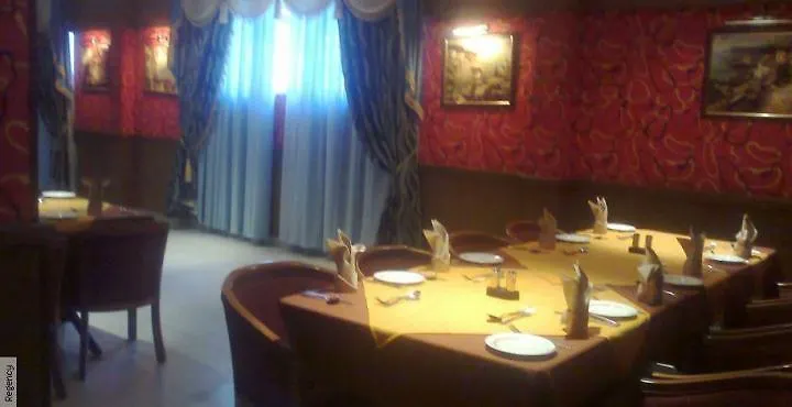 Palette - Madathil Regency Hotell Kondālseri