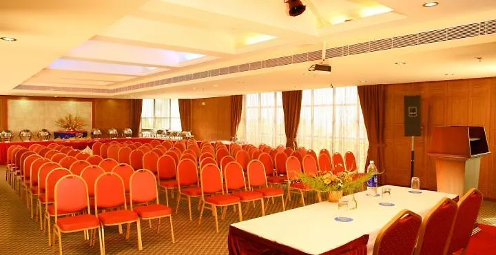 Palette - Madathil Regency Hotell Kondālseri