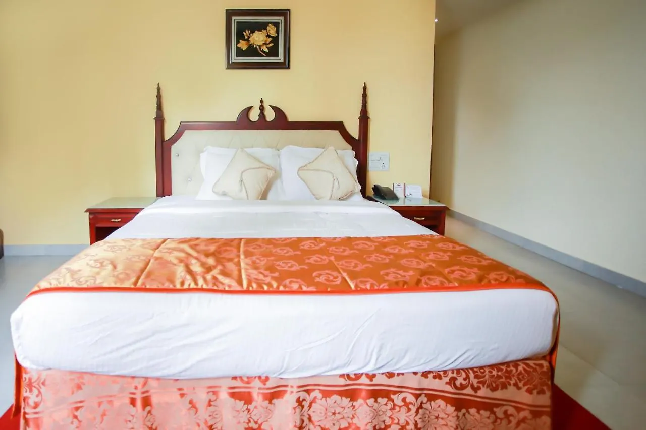 Palette - Madathil Regency Hotell Kondālseri