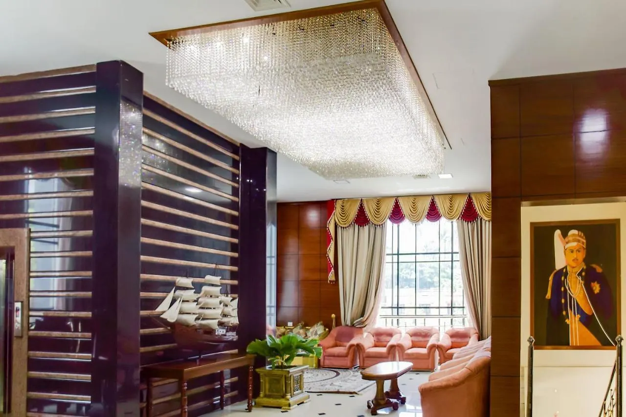 Palette - Madathil Regency Hotell Kondālseri