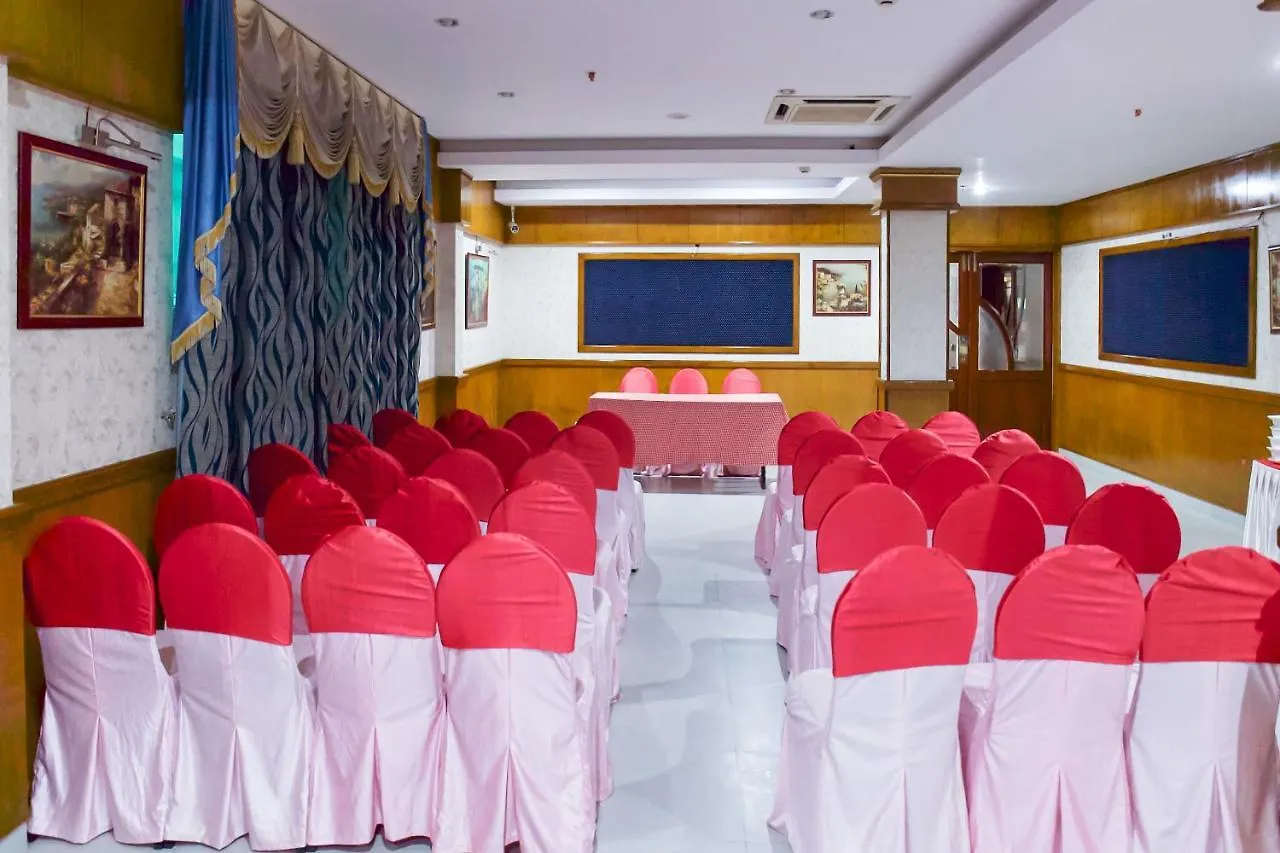 Palette - Madathil Regency Hotell Kondālseri